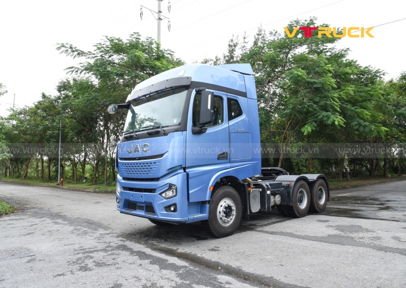 Xe đầu kéo JAC Q7 420 cầu dầu