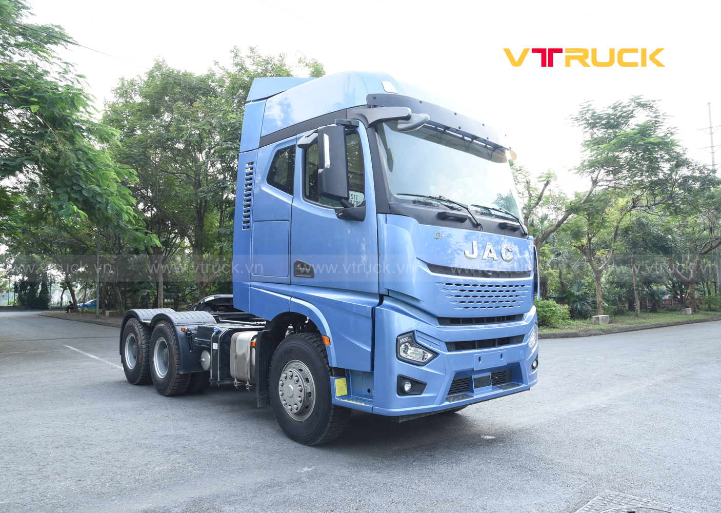 Xe đầu kéo JAC Q7 480 cầu dầu