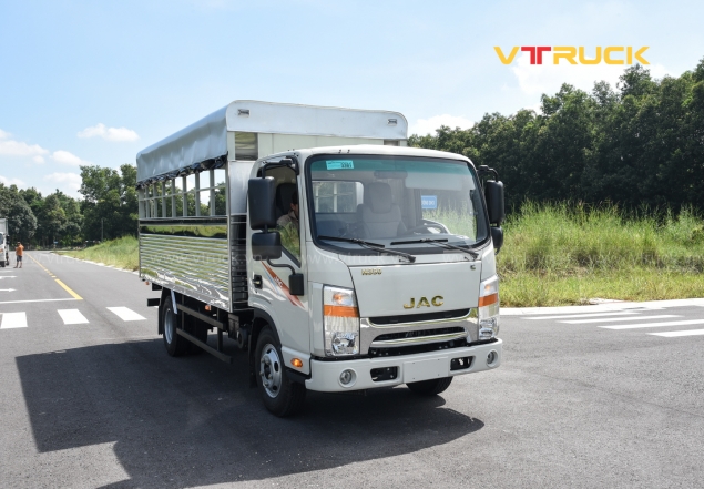 Xe tải JAC N350S Thùng trường lái 3T6