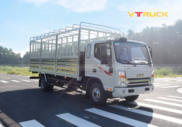 Xe tải JAC N650S Plus Thùng bạt 6T6
