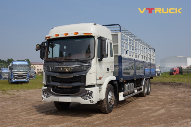 Xe Tải A5 6X2 Mui Bạt 9M7