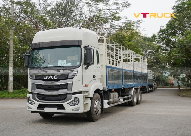 Xe Tải JAC A5 6X2 MUI BẠT 9M9