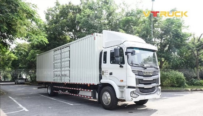 Xe tải 13 tấn vận chuyển được hàng hóa các loại