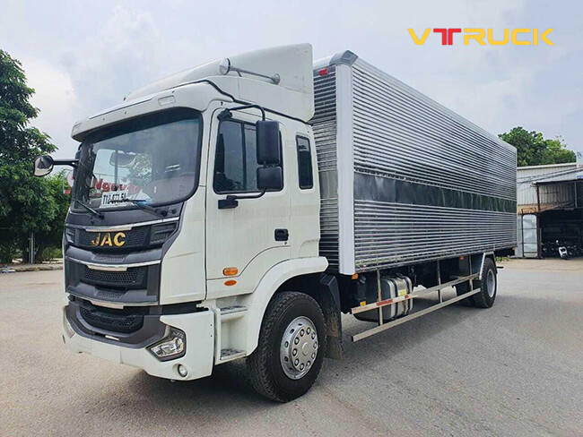 Xe jac 9 tấn nhập khẩu về Việt Nam