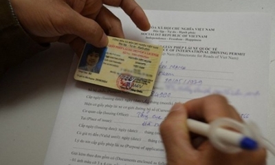 Bằng lái xe tải là gì? Cập nhật đầy đủ các hạng bằng lái xe hiện nay