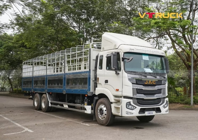 Đánh giá dòng xe tải Jac 3 chân và giá bán hiện nay