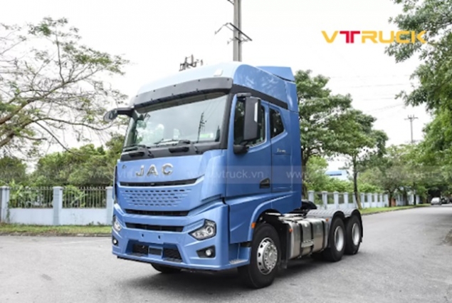 Xe đầu kéo chở được bao nhiêu tấn? Cách tính tải trọng xe đầu kéo