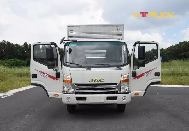 Xe tải nhẹ JAC với trang thiết bị nội thất hiện đại